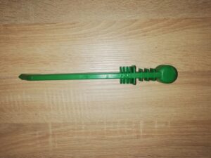 Bottle feeder, green, for the fruiting body, between the litters