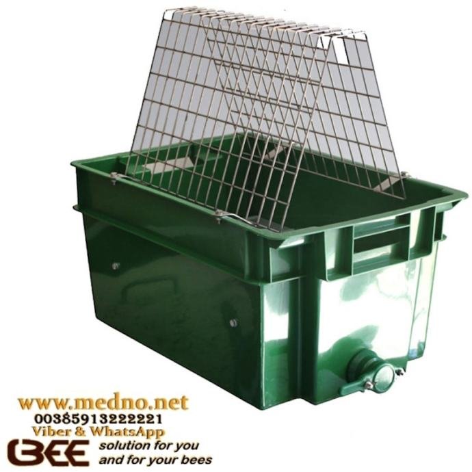 Kada plastična ( PVC ) za otklapanje meda sa ljestvama