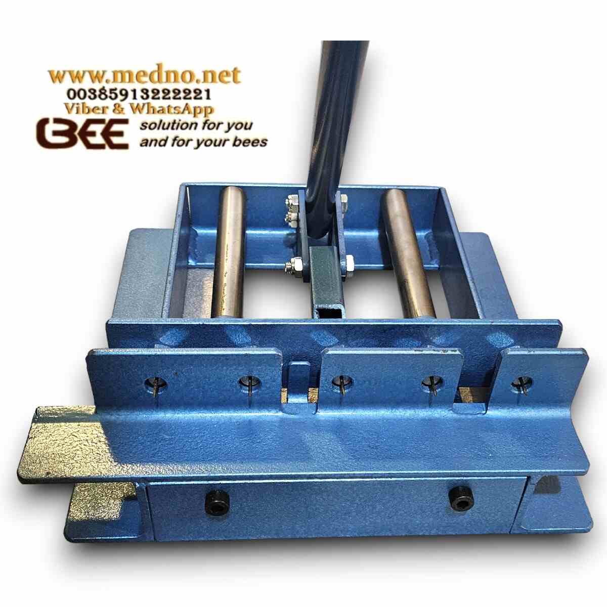 Bušač i utiskivač nitni / zakovica sa čeličnim fiksnim iglama za 4 - 5 rupa za LR,DB,Farrar,AŽ okvire